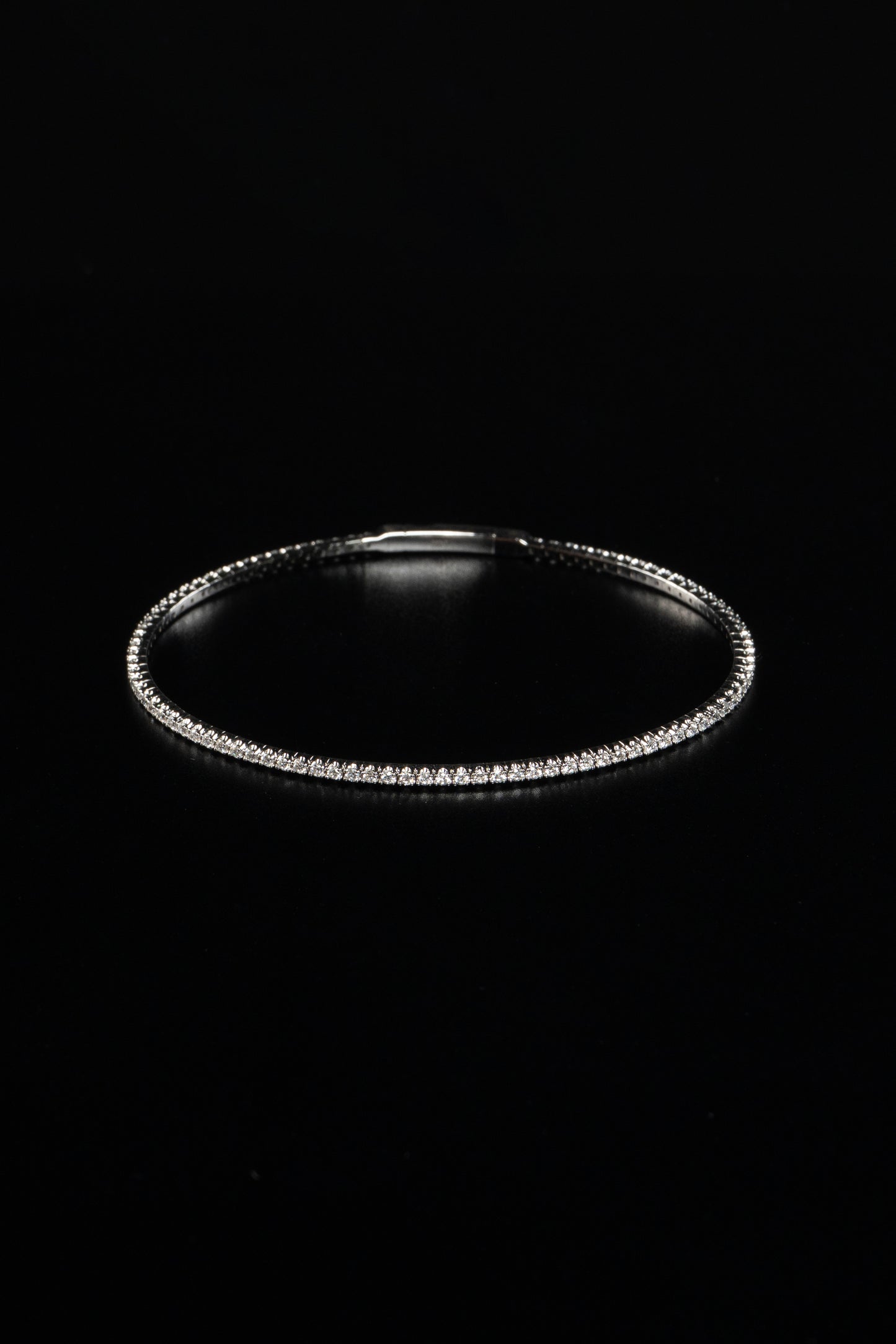 14k White Gold Lab Grown Diamond Bangle Bracelet