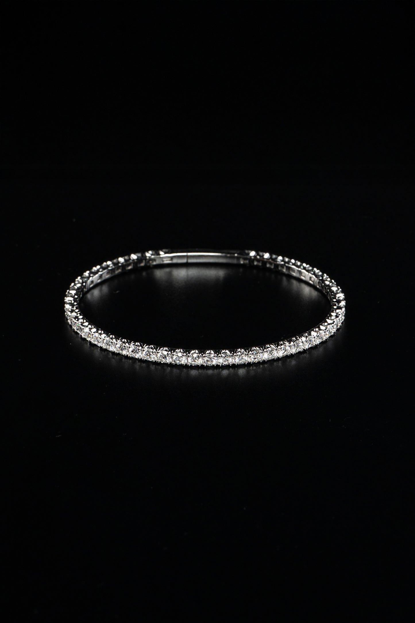 14k White Gold Lab Grown Diamond Bangle Bracelet