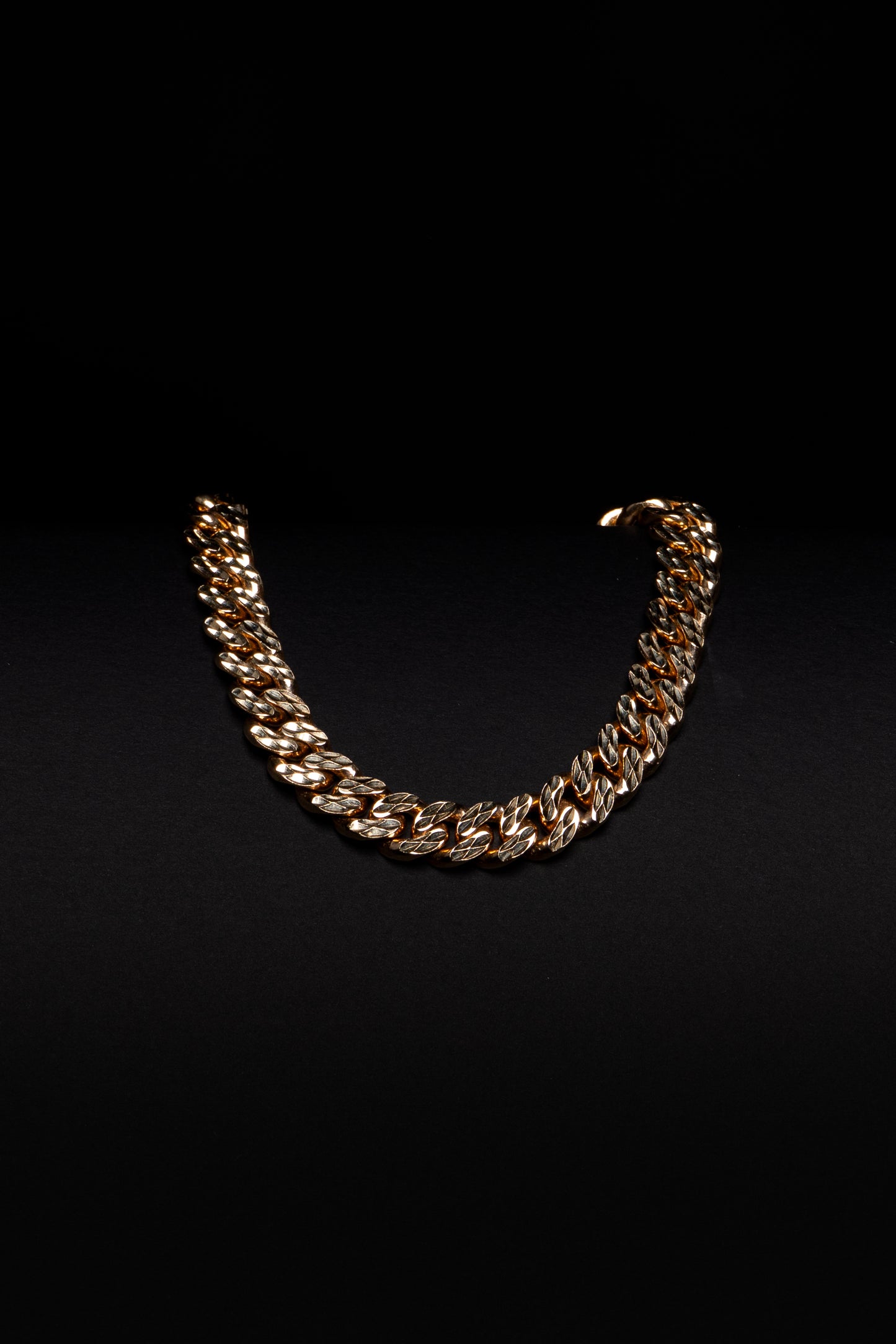 18k Yellow Gold Diamond Cut Cuban Bracelet