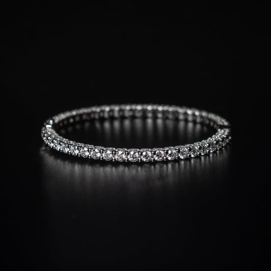 18k White Gold Natural Diamond Bangle Bracelet